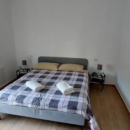 Bed & Breakfast La Bomboniera 3*